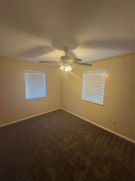 Building Photo - 161 Green Cir