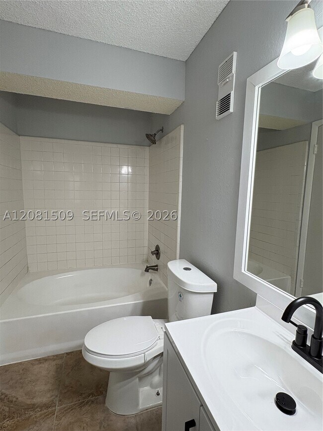 Building Photo - 10501 SW 155th Ct