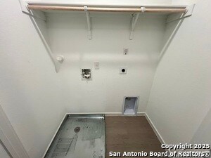 Building Photo - 9019 Lunar Cv