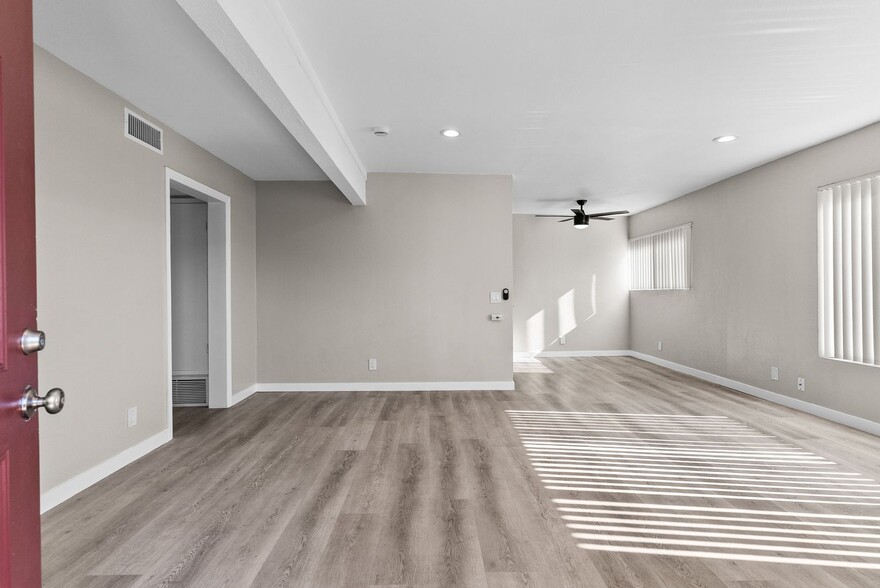 Interior Photo - 8101 Larson Avenue