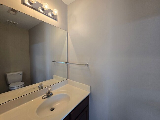 Building Photo - 10028 Blackwell Dr