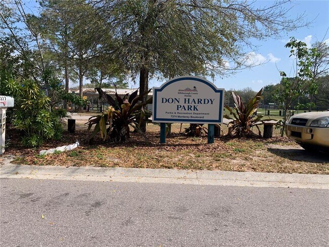 Building Photo - 6501 Crystal Brook Dr