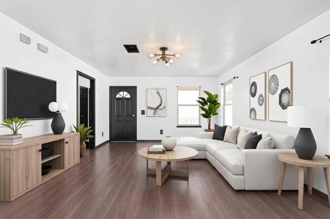 Building Photo - 6908 Villita Cove