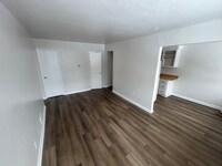 Building Photo - 2616 Newport Ave