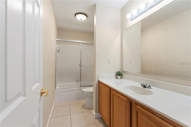 Building Photo - 534 Orange Dr