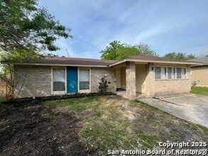 Building Photo - 103 Meadow Way