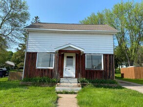 Building Photo - 3 Bed 1 Bath Single Family Home in Wausau ...