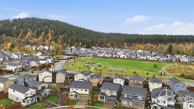 Building Photo - 9019 N Dogwood St