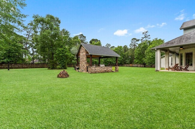 Building Photo - 5006 Newport Ct