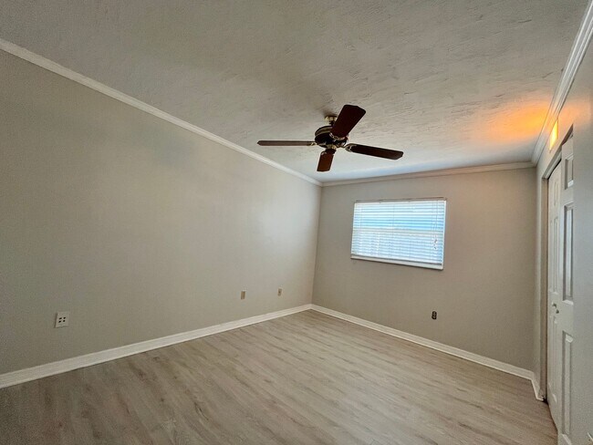 Building Photo - 415 Aruba Ct