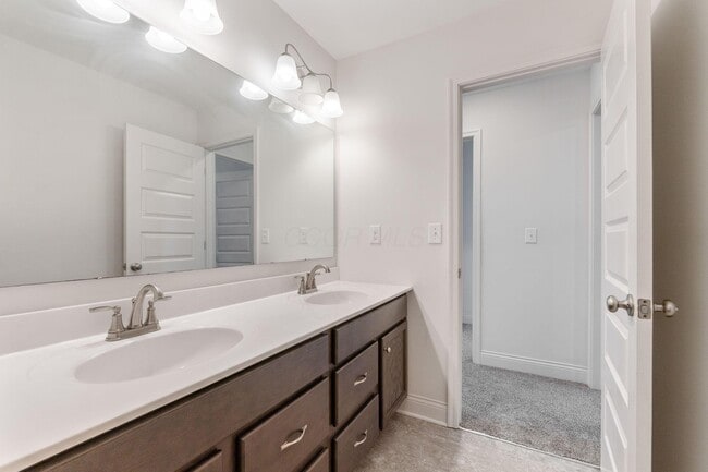 Building Photo - 3622 Switchgrass Ct