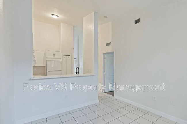 Building Photo - 1663 SE 29th St