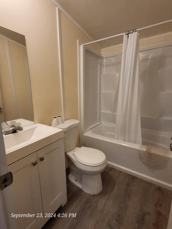 Building Photo - 924 S Tonto Rd