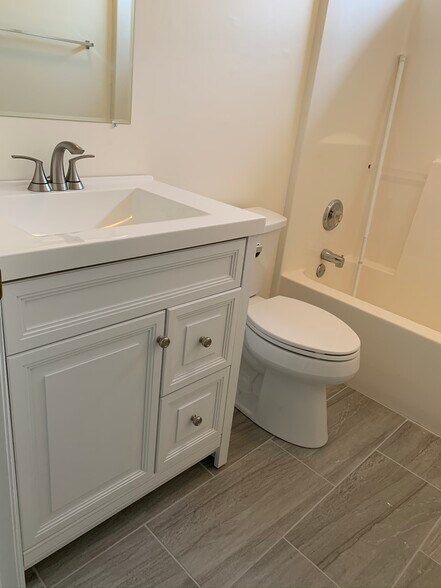 2nd bathroom - 2306 Surrey Ln