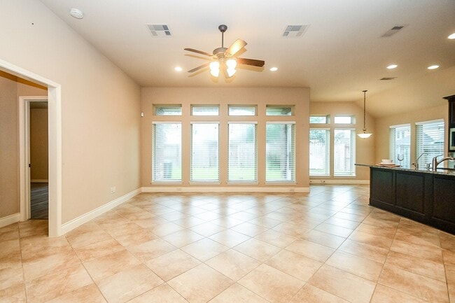 Building Photo - 2911 Village Brook Ln