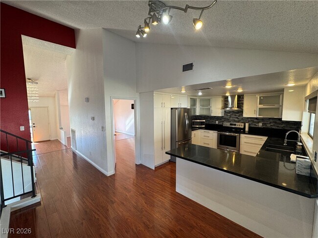 Building Photo - 6328 O'Bannon Dr