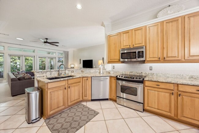 Building Photo - Ocean Village, 3 bed, 2 bath, FULLY furnished home! Walk to the Beach!