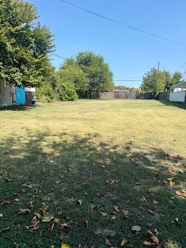 Building Photo - For Rent – 2 Bedroom, 1 Bath Home in Westland, Fort Worth!