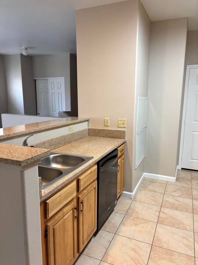 Building Photo - $2,000 PER MONTH FOR THIS GORGEOUS CONDO - AVAILABLE IMMEDIATELY- 2 BEDROOM, 2 BATH UPSTAIRS UNIT...