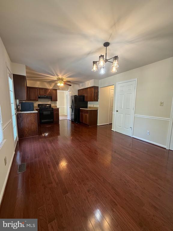 Building Photo - 5805 Coolidge Ct