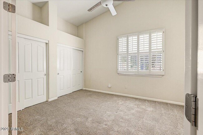 Building Photo - 13383 W Alvarado Dr