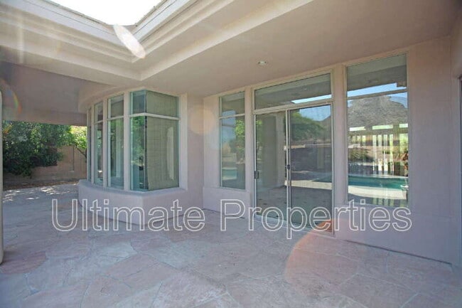 Building Photo - 11050 E Verbena Ln