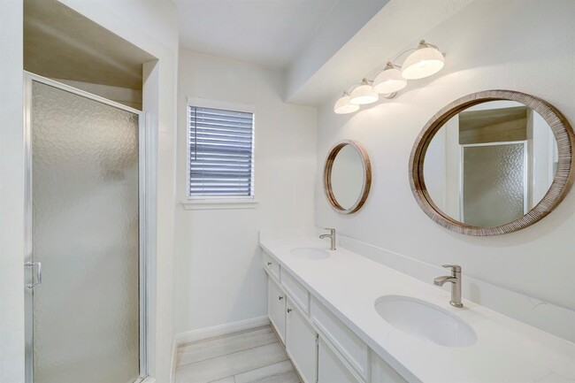 Building Photo - 5618 Enchanted Timbers Dr