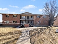 Building Photo - 4311 N Chestnut St