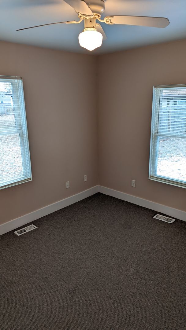 Building Photo - Spacious 2-Bedroom Home Available NOW!