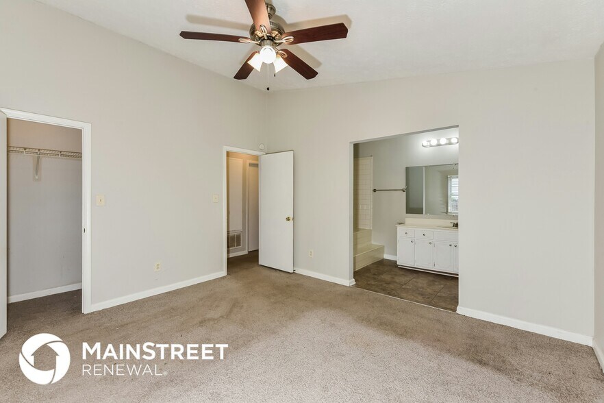 Building Photo - 2070 Corners Cir