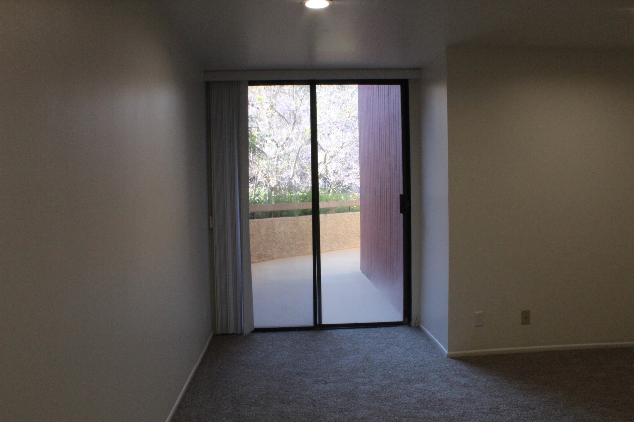 Building Photo - 3961 Via Marisol
