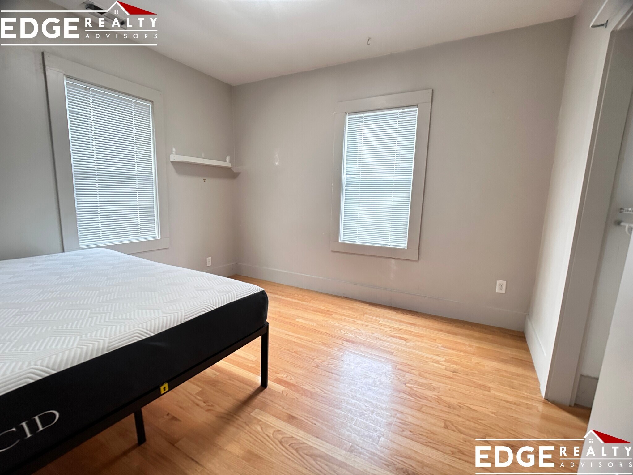 Building Photo - 11 Greylock Rd