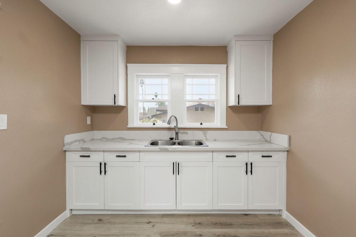 Building Photo - 3719 McKenzie St