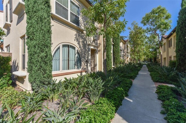 Building Photo - 248 Overbrook