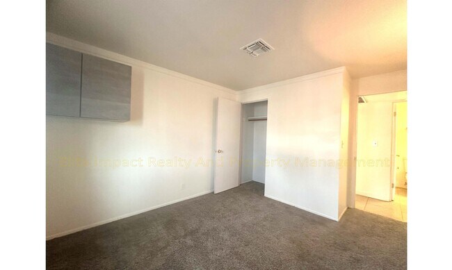 Building Photo - 6768 E Lurlene Dr