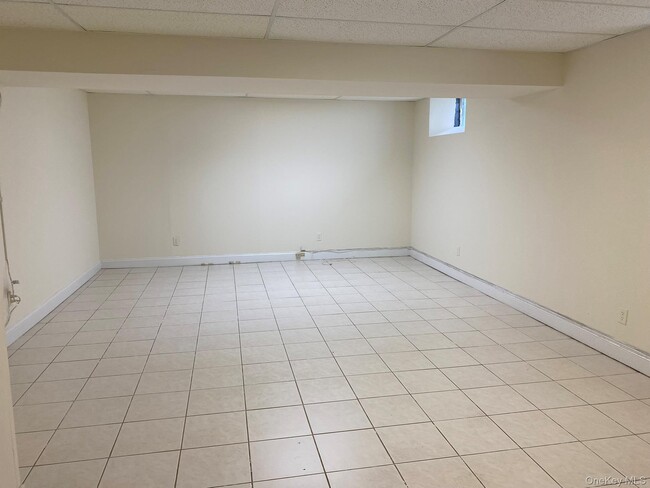 Building Photo - 148 Jefferson Ave