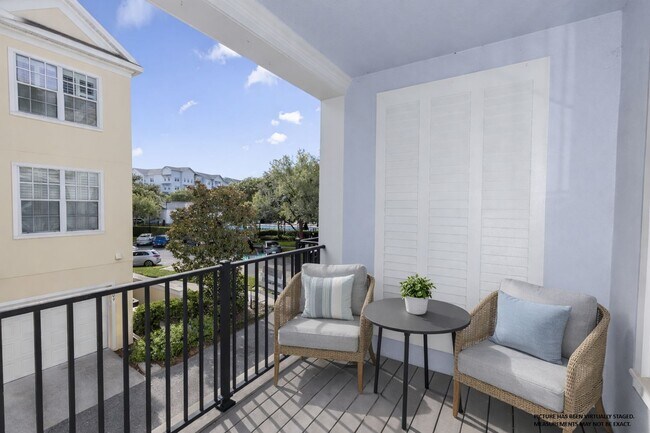 Building Photo - 3-story, 3/3.5, updated, townhome in the heart of Baldwin Park!