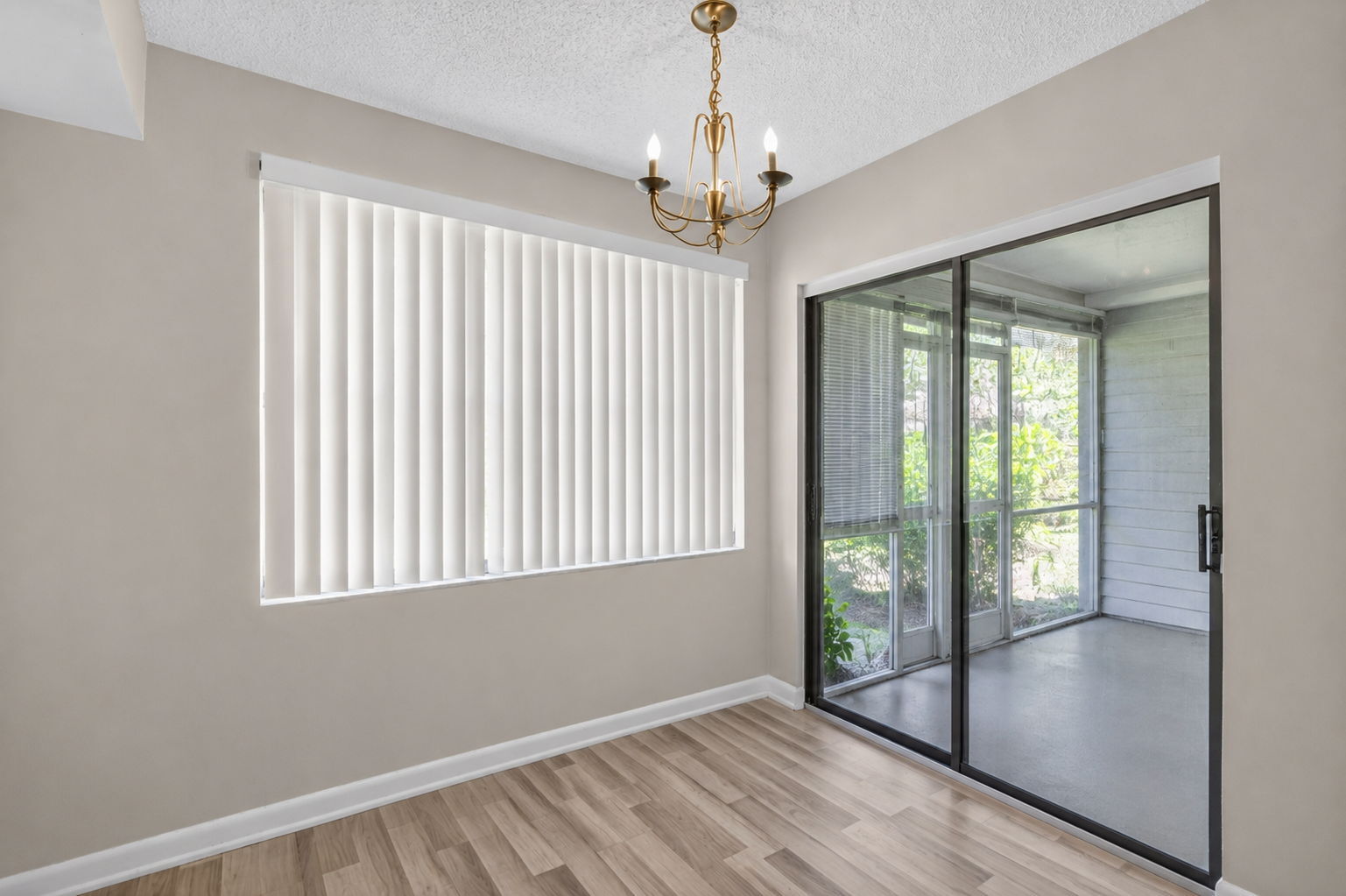 Building Photo - 5314 Sapphire Vly