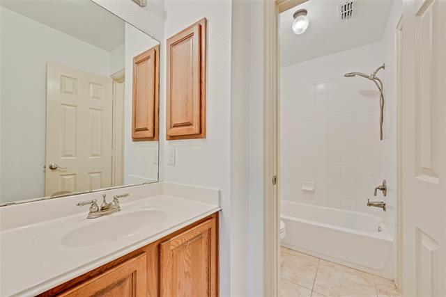 Building Photo - 1088 Harvest Hill Cir