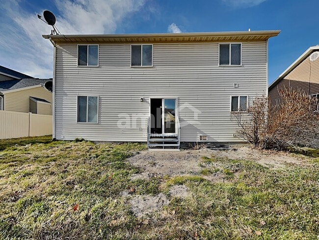 Building Photo - 4482 Heritage Dr