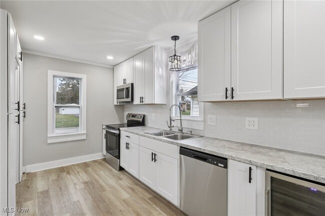 Building Photo - 133 N Pearl St