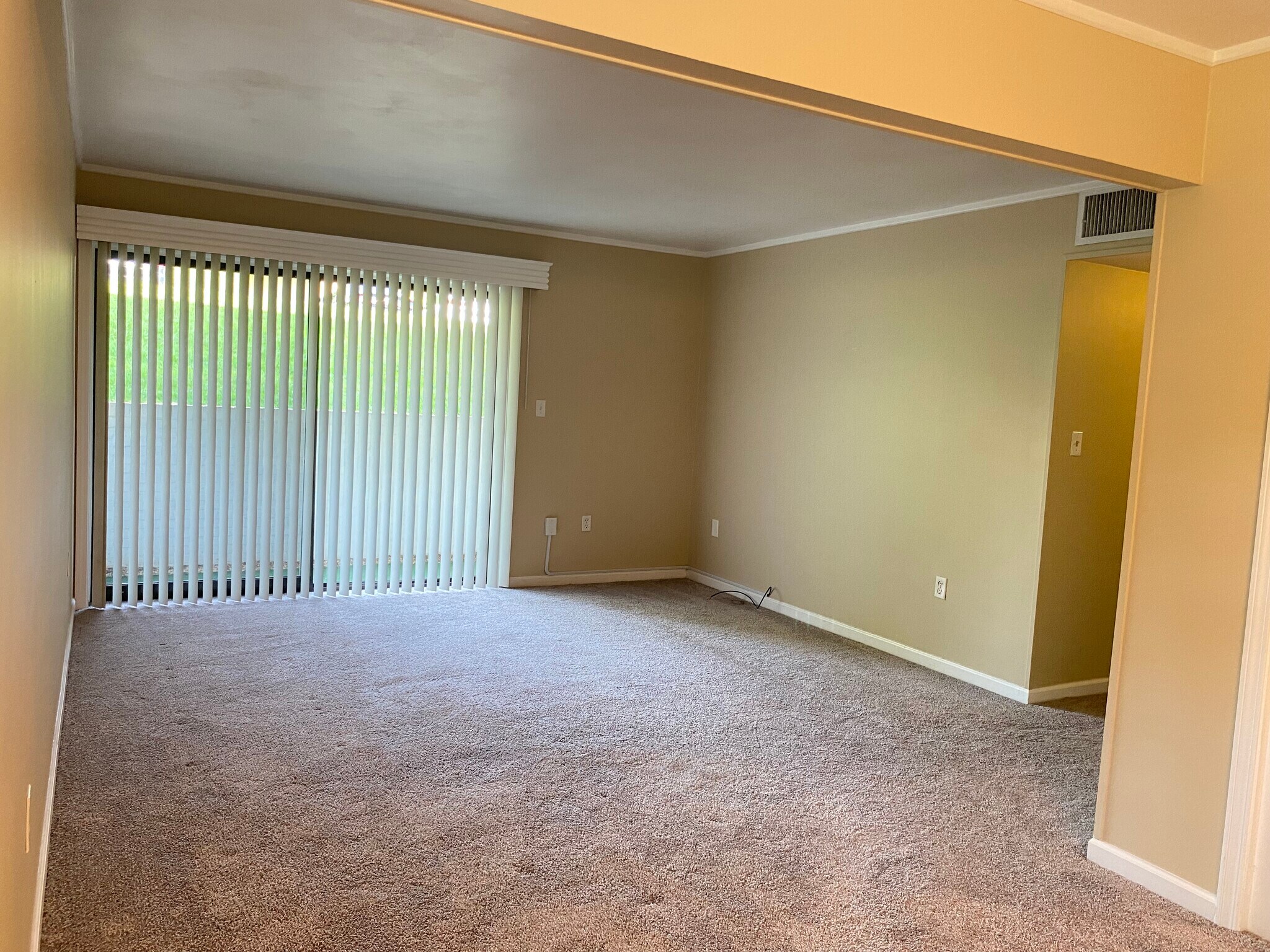 Building Photo - 5260 Crossbow Cir