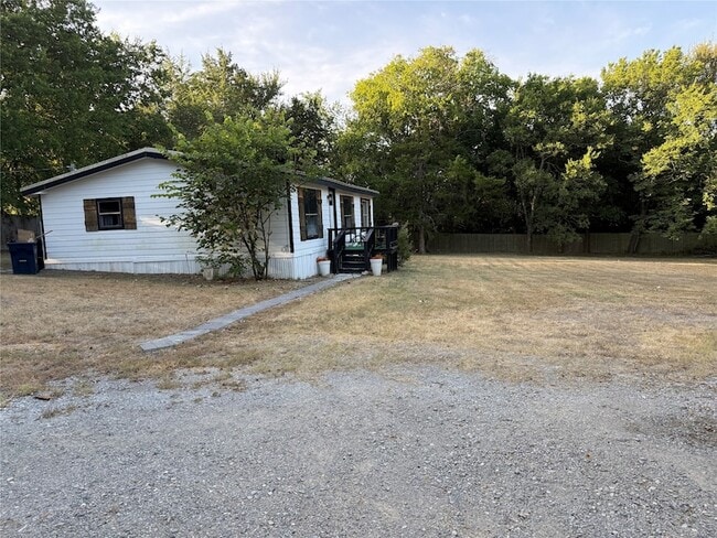 Building Photo - 152 Pennell Rd