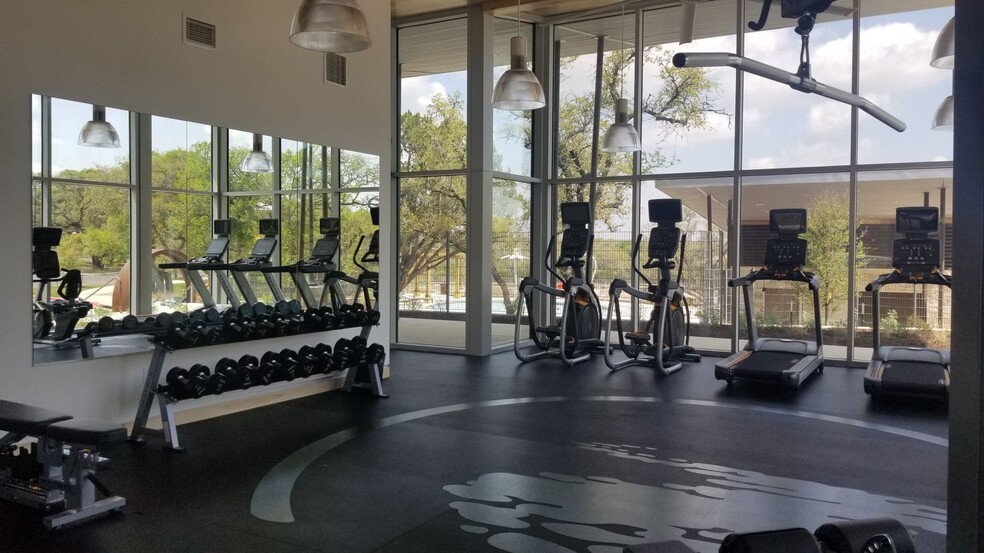 Fitness Center - 5443 Jasmine Spur