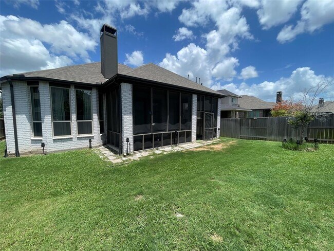 Building Photo - 3023 Dragonlet Ln