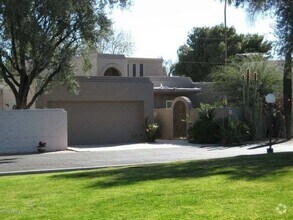 Building Photo - Townhouse at Camelback/78th St! JOIN THE ...