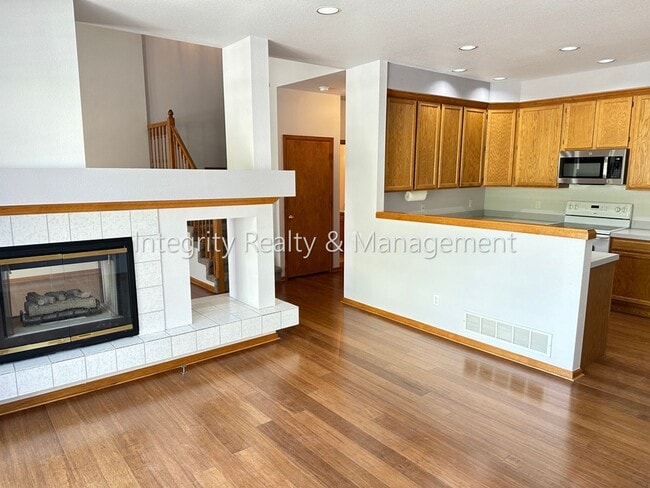 Building Photo - 3410 W 98th Dr