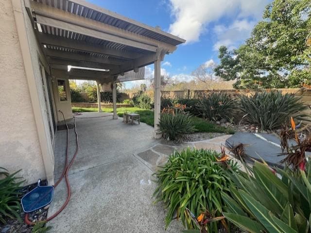 Building Photo - 5101 Vía Mindanao