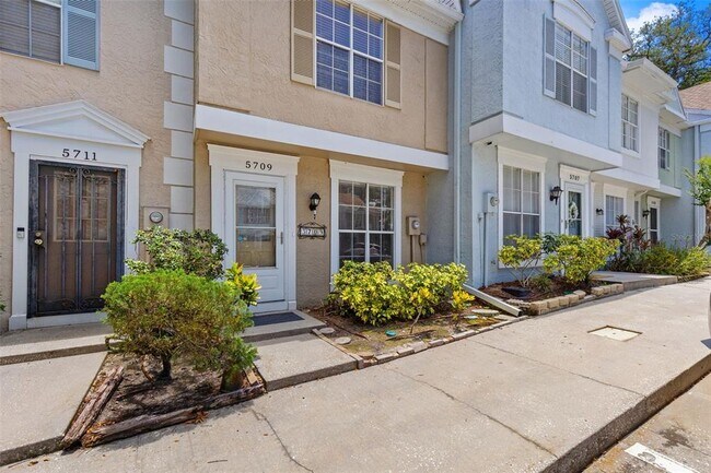 Building Photo - 5709 Dalden Dr