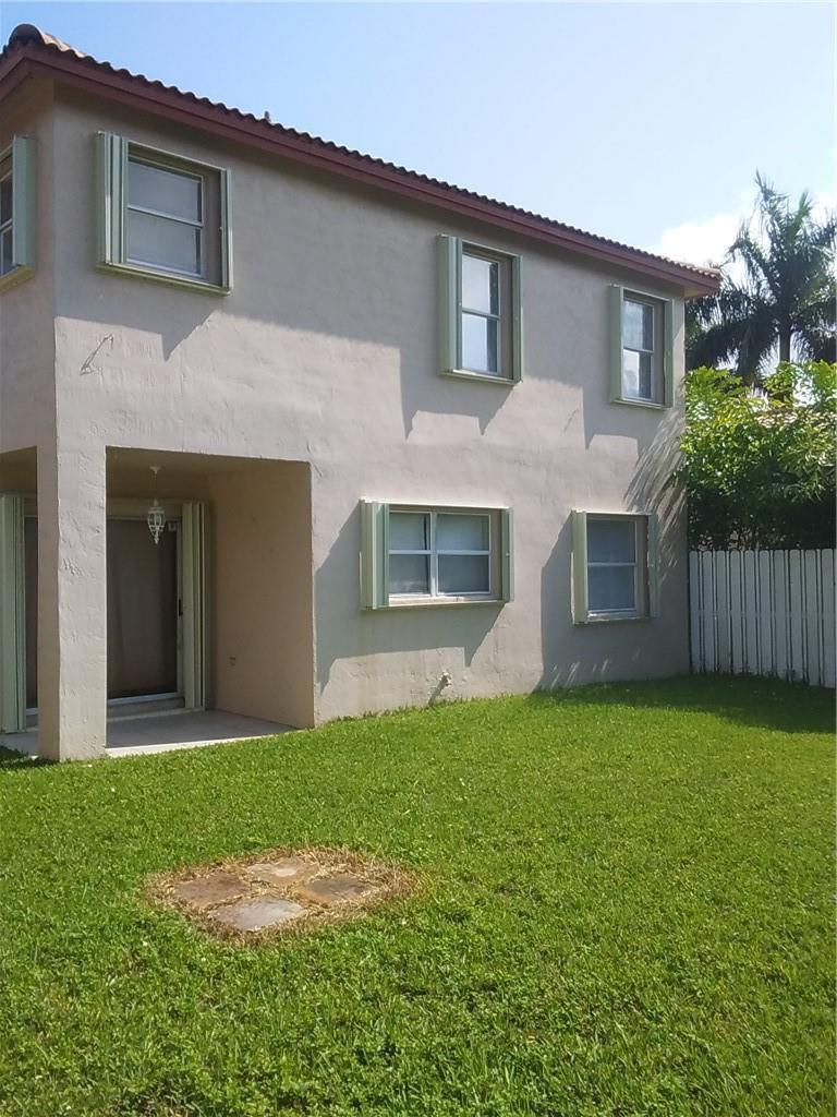 Building Photo - 19250 NW 12th Mnr